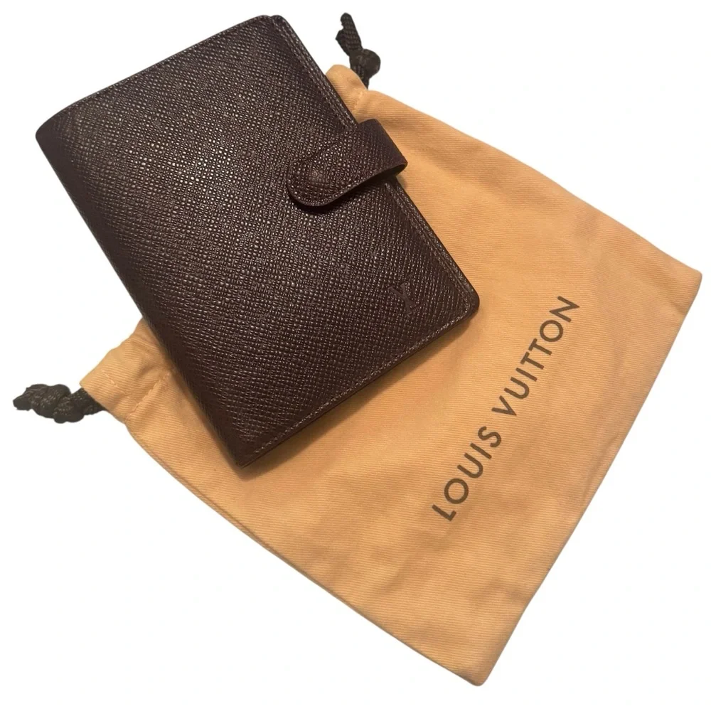 Louis Vuitton Taiga Leather PM Ring Agenda Bordeaux FLAWLESS W/ LV DUST BAG